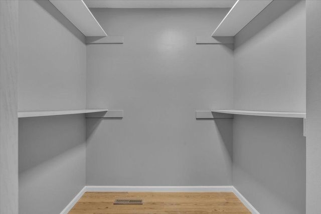 832 Aspen Circle, Little Canada, MN 55109