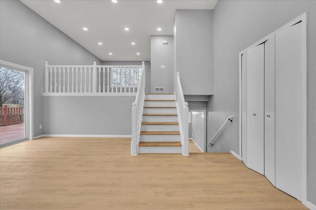 832 Aspen Circle, Little Canada, MN 55109