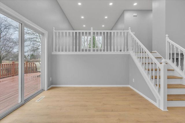 832 Aspen Circle, Little Canada, MN 55109