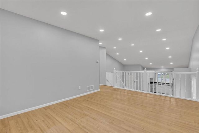 832 Aspen Circle, Little Canada, MN 55109