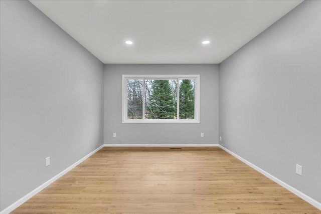 832 Aspen Circle, Little Canada, MN 55109