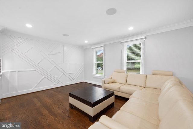 15413 PEACH ORCHARD RD, Silver Spring, MD 20905
