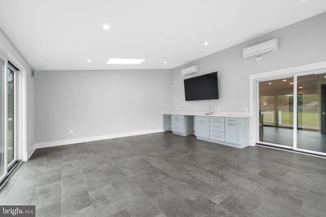 15413 PEACH ORCHARD RD, Silver Spring, MD 20905