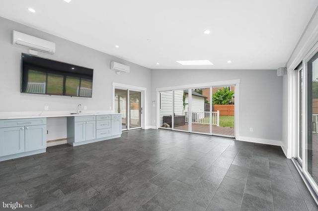 15413 PEACH ORCHARD RD, Silver Spring, MD 20905