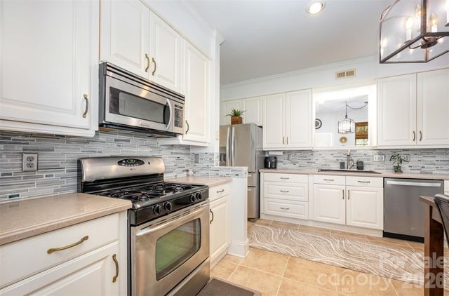 2005 Pinefield Court, Gastonia, NC 28056