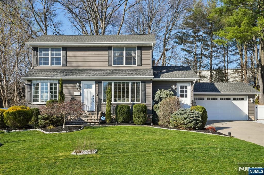 19 White Terrace, Ramsey, NJ 07446