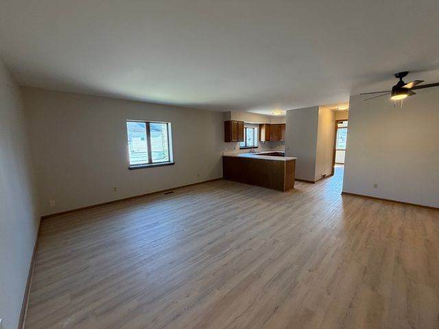 76 Washington Street A, Oswego, IL 60543