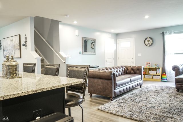 2216 Holiday Creek Drive, Whitestown, IN 46075