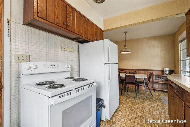 111 Katherine Drive, Grand Rapids, MI 49505