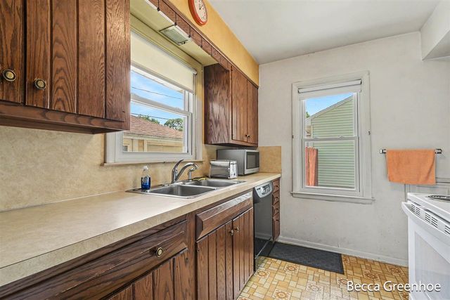 111 Katherine Drive, Grand Rapids, MI 49505