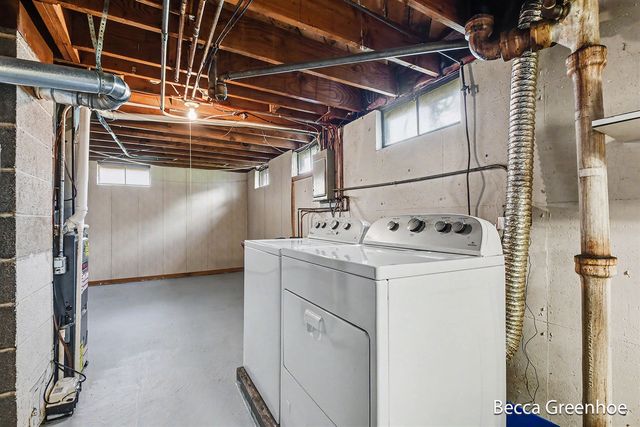 111 Katherine Drive, Grand Rapids, MI 49505