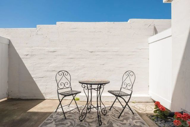 4073 Gresham St., San Diego, CA 92109