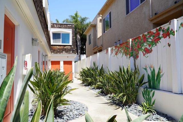 4073 Gresham St., San Diego, CA 92109