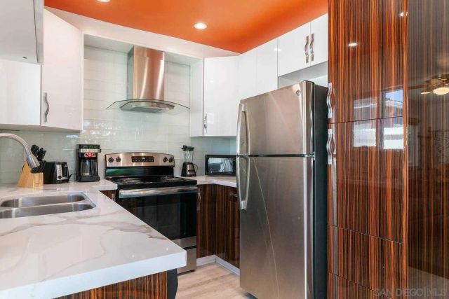 4073 Gresham St., San Diego, CA 92109