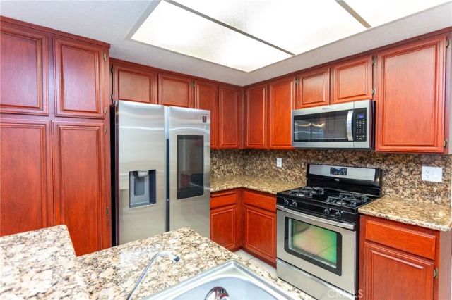1653 Toyon Place, Corona, CA 92882