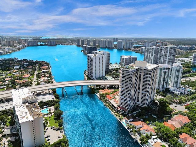 19355 Turnberry Way 8L, Aventura, FL 33180