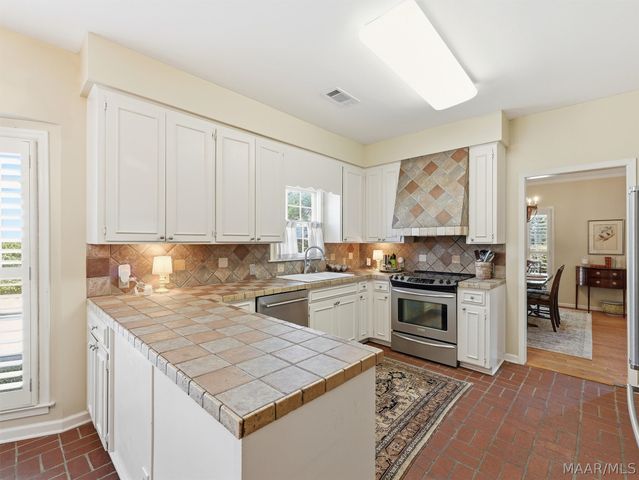 3207 Lancaster Lane, Montgomery, AL 36106
