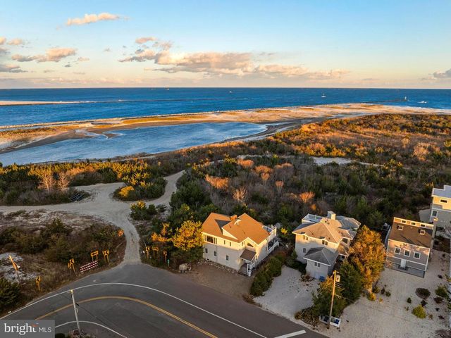 402 CENTRAL AVE, Barnegat Light, NJ 08006