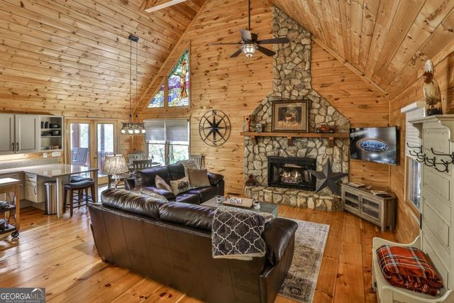 178 Novena Court, Ellijay, GA 30540