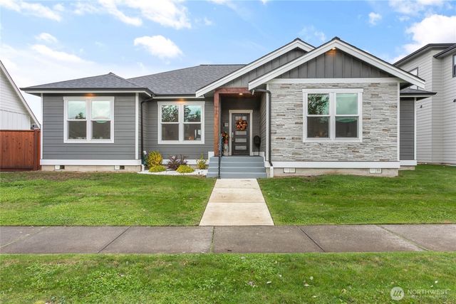 1725 Aaron Drive, Lynden, WA 98264