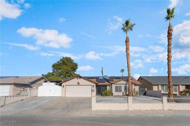 5286 Treasure Avenue, Las Vegas, NV 89122