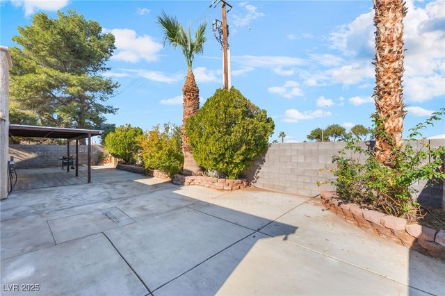 5286 Treasure Avenue, Las Vegas, NV 89122