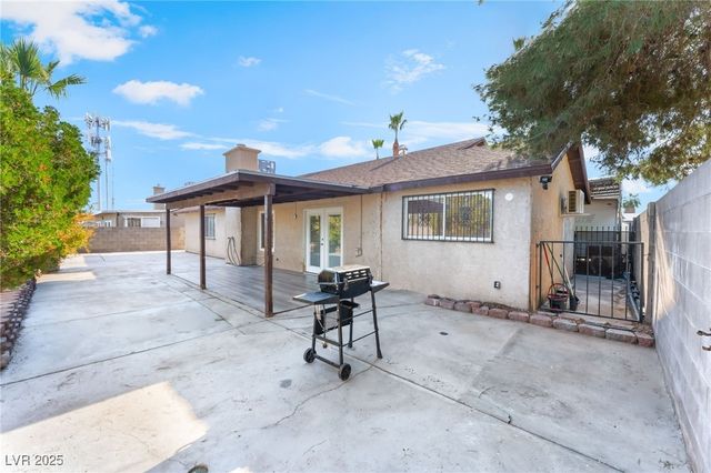 5286 Treasure Avenue, Las Vegas, NV 89122