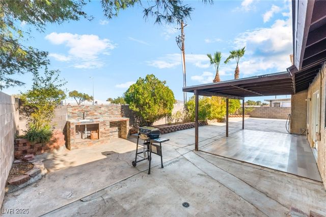 5286 Treasure Avenue, Las Vegas, NV 89122