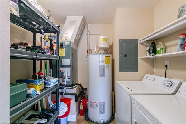 208 Cape Coral PKWY E 208, Cape Coral, FL 33904