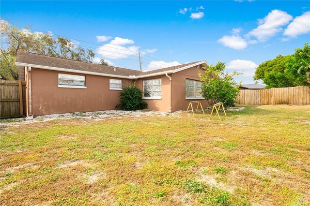 5621 MOOG ROAD, New Port Richey, FL 34652