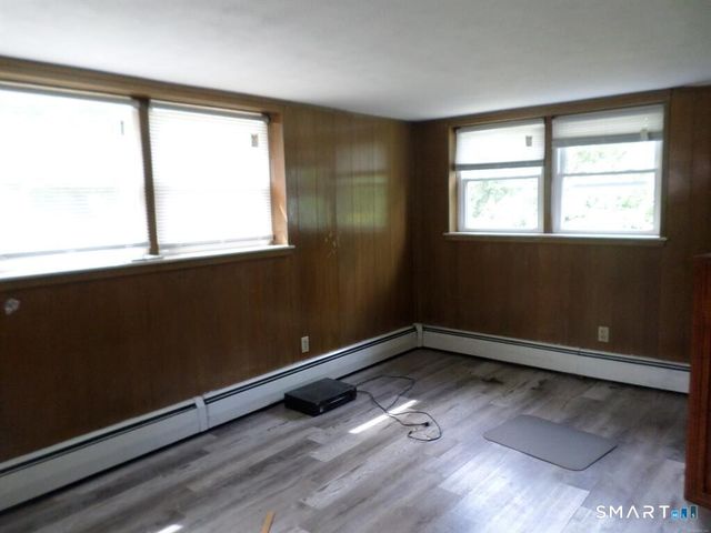 7 Craigmore Road, Bloomfield, CT 06002
