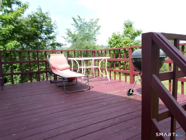 7 Craigmore Road, Bloomfield, CT 06002