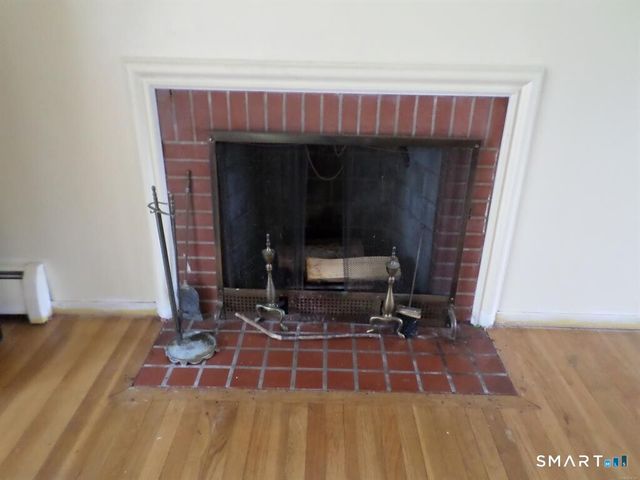 7 Craigmore Road, Bloomfield, CT 06002