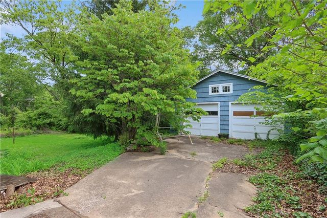 3605 S Norwood Avenue, Independence, MO 64052