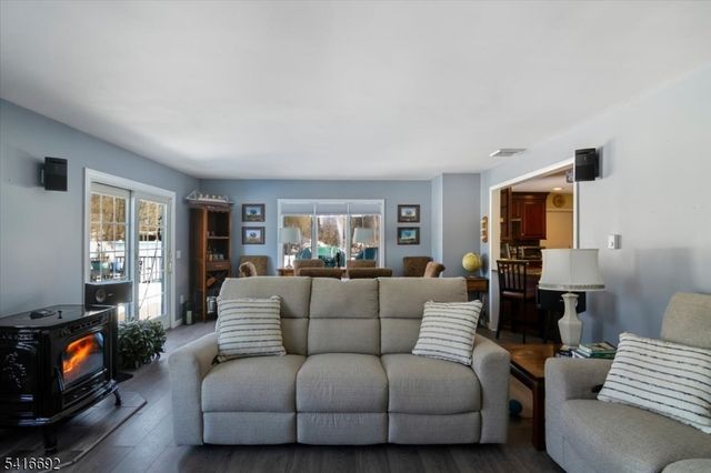 9 Hilltop Rd, Fredon Twp., NJ 07860