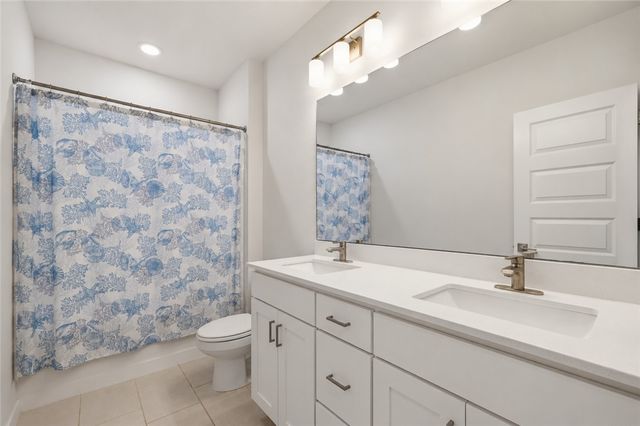 3800 SW Pinecrest Drive, Bentonville, AR 72713