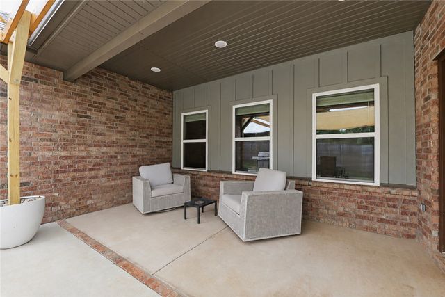 3800 SW Pinecrest Drive, Bentonville, AR 72713
