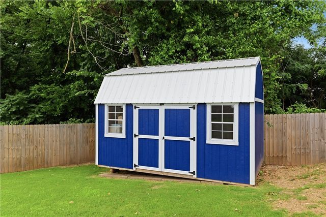3800 SW Pinecrest Drive, Bentonville, AR 72713