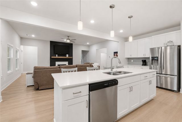 3800 SW Pinecrest Drive, Bentonville, AR 72713