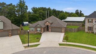 3800 SW Pinecrest Drive, Bentonville, AR 72713