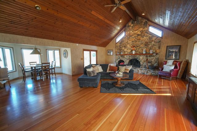 8441 Kimball Avenue, Waterloo, IA 50701