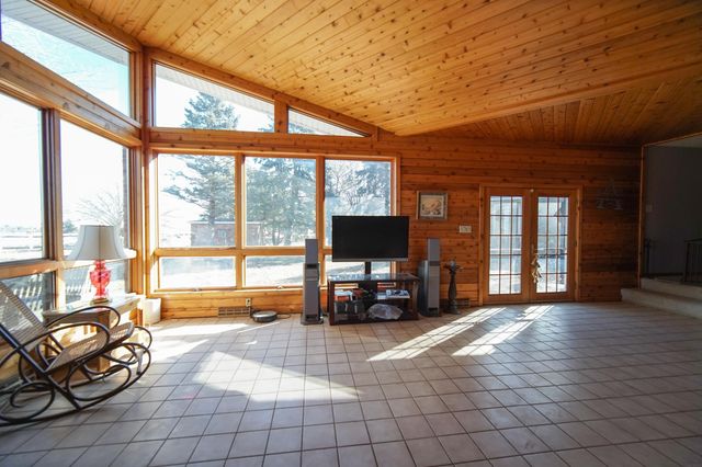 8441 Kimball Avenue, Waterloo, IA 50701