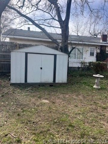 3322 E 3rd Street, Tulsa, OK 74112