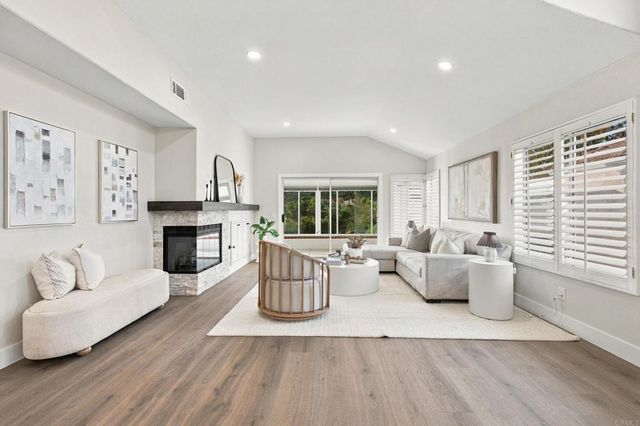 1530 Camino Linda Drive, San Marcos, CA 92078