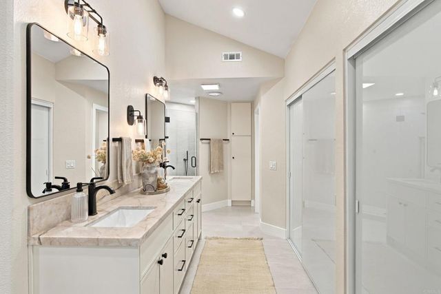 1530 Camino Linda Drive, San Marcos, CA 92078