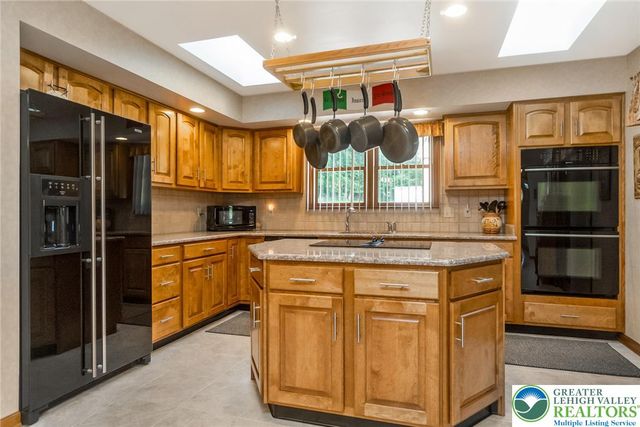 2298 Yost Road, Moore Twp, PA 18014