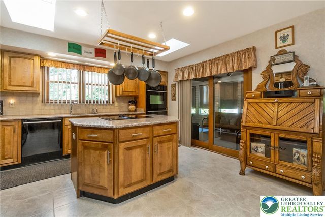 2298 Yost Road, Moore Twp, PA 18014