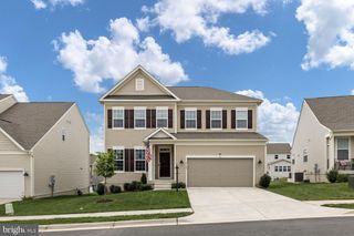 2140 BERWICK DR, Jeffersonton, VA 22724