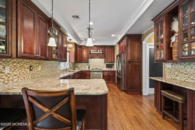 4 White Pines Way, Freehold, NJ 07728