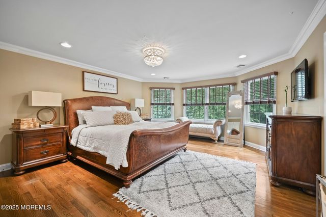 4 White Pines Way, Freehold, NJ 07728